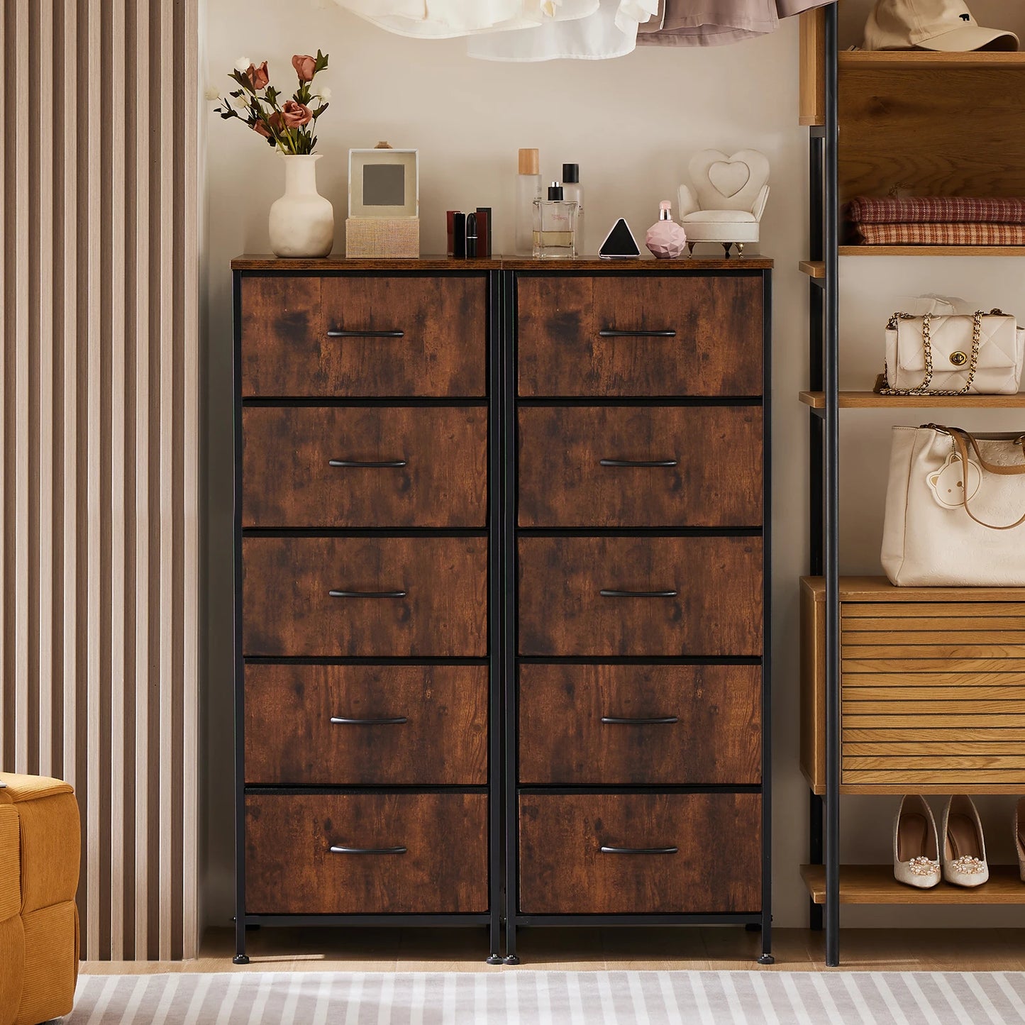 Dresser with 5 Fabric Drawers
